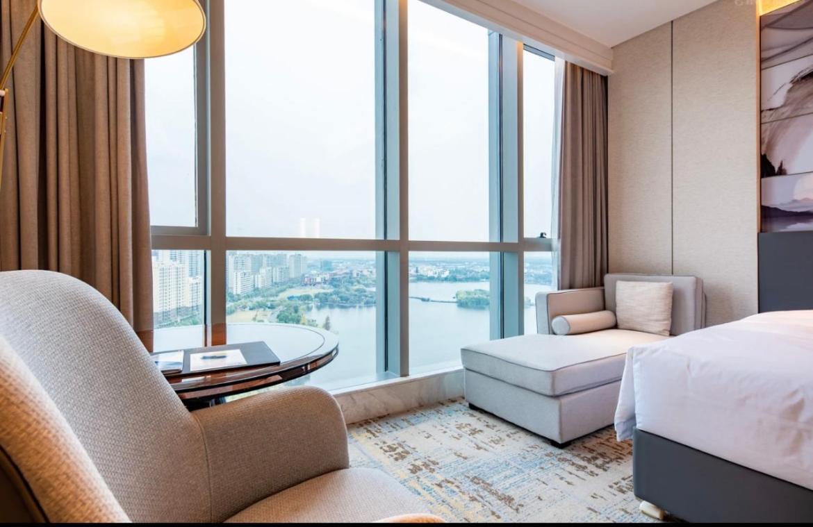 Wyndham Grand Suzhou Fenhu Hotel Xinta Bagian luar foto