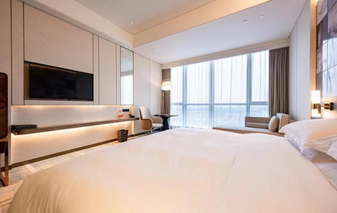 Wyndham Grand Suzhou Fenhu Hotel Xinta Bagian luar foto